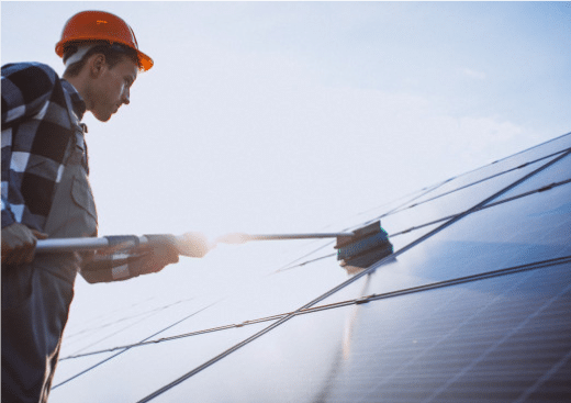Entretien panneaux solaires photovoltaïques